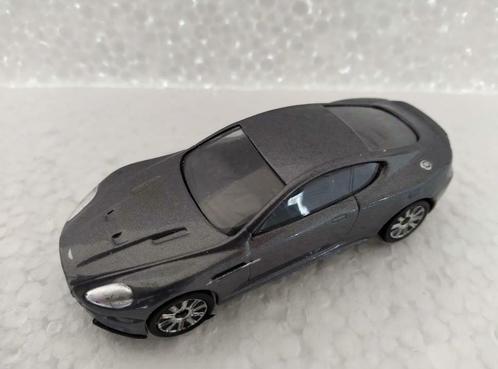 Corgi Aston Martin DBS - James Bond 007 - Bon état, Hobby & Loisirs créatifs, Voitures miniatures | Échelles Autre, Utilisé, Voiture