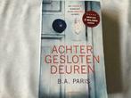 Achter gesloten deuren B•A Paris thriller, Boeken, Gelezen, Ophalen of Verzenden