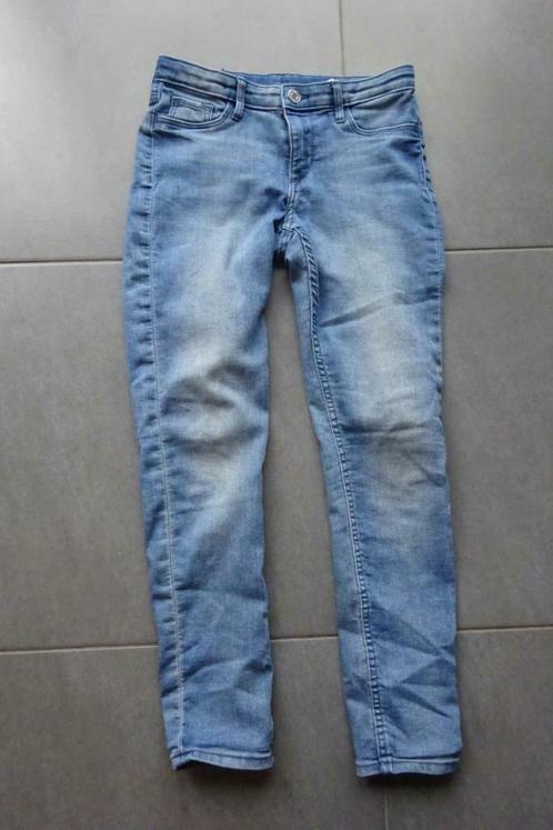 Leuke jeans broek H&M Skinny fit & denim (maat 146) IEPER, Enfants & Bébés, Vêtements enfant | Taille 146, Utilisé, Fille, Pantalon