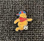 PIN - WINNIE DE POEH, Verzamelen, Verzenden, Gebruikt, Figuurtje, Speldje of Pin