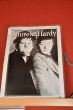 PHOTO LAUREL ET  HARDY 30X40 CM METALLIC, Collections, Comme neuf, Enlèvement ou Envoi