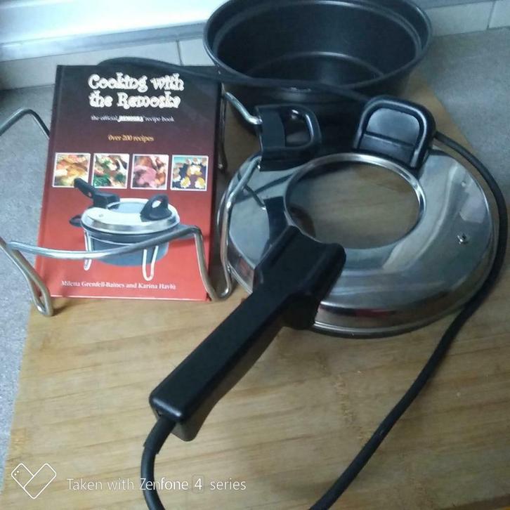 REMOSKA POILE VIER, Huis en Inrichting, Keuken | Potten en Pannen, Zo goed als nieuw, Aluminium, Ophalen of Verzenden