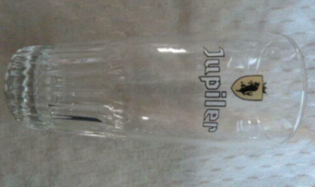 #K bier glas JUPILER " zonder  achter het logo ", Ophalen of Verzenden, Nieuw, Bierglas