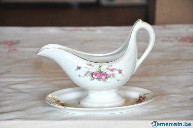 *ancienne saucière monobloc boch bouquet de rose, Antiek en Kunst, Antiek | Keramiek en Aardewerk