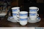 6 tasses avec sous tasses decor galon bleu, Maison & Meubles, Enlèvement ou Envoi, Utilisé, Tasse(s) et/ou soucoupe(s)