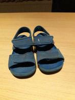 Blauwe sandalen (crocks) - maat 26, Kinderen en Baby's, Ophalen, Gebruikt, Jongen of Meisje, Overige typen