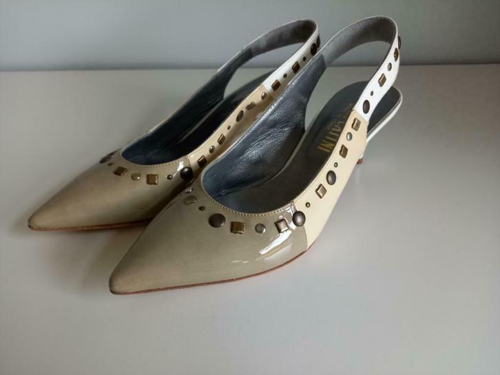 Halfopen gekleed schoentje Andrea Catini - maat 37 - nieuw, Kleding | Dames, Schoenen, Nieuw, Pumps, Beige, Ophalen of Verzenden