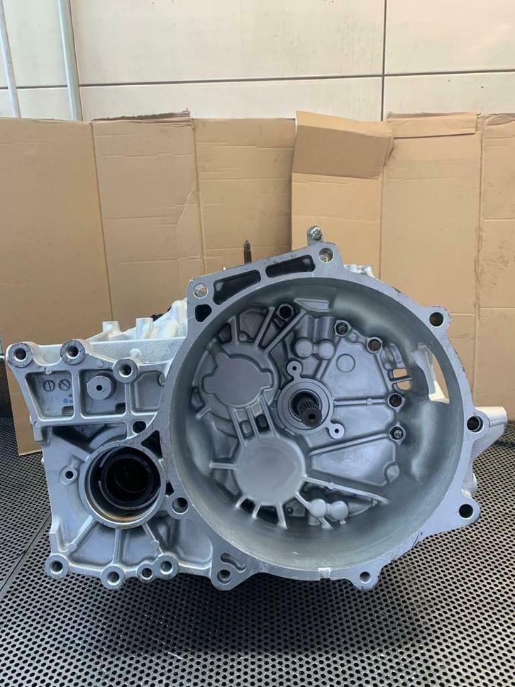 Versnellingsbak Toyota RAV 4 2.2 D4D 6-Bak, Autos : Pièces & Accessoires, Transmission & Accessoires, Toyota, Enlèvement ou Envoi