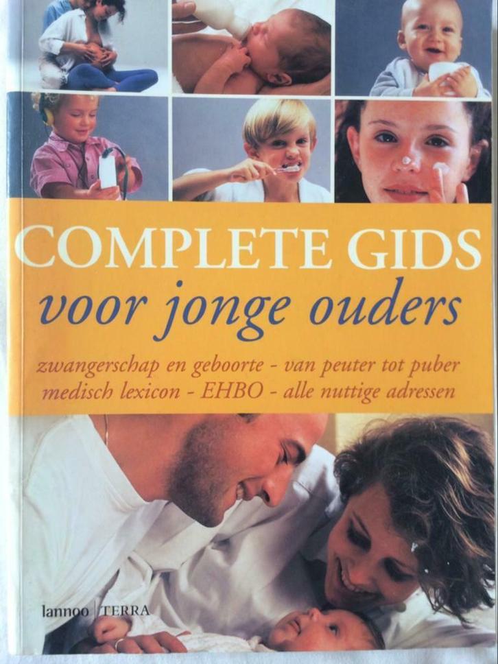 boek Complete gids voor jonge ouders Kind & Gezin, Boeken, Zwangerschap en Opvoeding, Gelezen, Ophalen of Verzenden