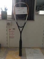 Squash raket.