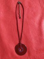 Touw collier met hanger, Handtassen en Accessoires, Kettingen, Paars, Ophalen of Verzenden, Zo goed als nieuw, Overige materialen