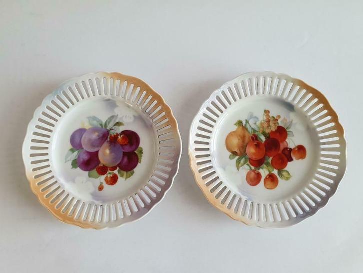Fruitschaal, porselein UNION K, Tsjecho-Slowakije, 2 x, Antiek en Kunst, Curiosa en Brocante, Ophalen of Verzenden