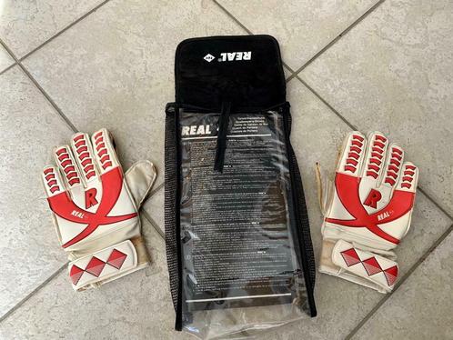 gants foot gardien enfant Real - T. 6 - blanc / rouge - port, Kinderen en Baby's, Kinderkleding | Mutsen, Sjaals en Handschoenen