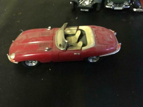 Voiture miniature 1 18 Jaguar E 1961 Burago, Hobby en Vrije tijd, Modelauto's | 1:18, Zo goed als nieuw, Auto, Burago, Ophalen of Verzenden