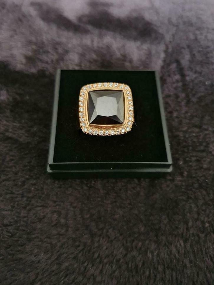 Nieuwe rosé ring in edelstaal maat 52, Bijoux, Sacs & Beauté, Bagues, Neuf, Femme ou Homme, Rose, Fer ou Acier, Avec cristal, Enlèvement ou Envoi