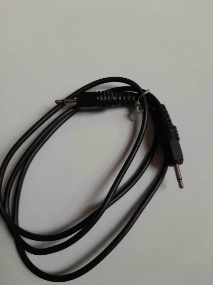 Câble audio jack Sennheiser 2.5mm mâle-mâle, Audio, Tv en Foto, Audiokabels en Televisiekabels, Zo goed als nieuw, Componentkabel