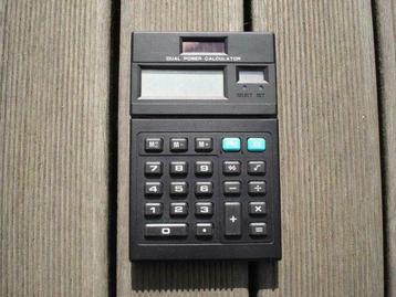 Calculatrice, grand modèle à énergie solaire