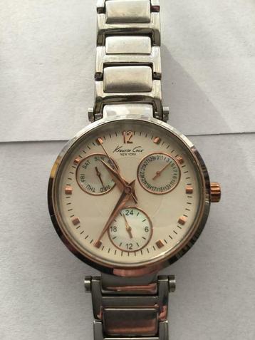 Dames horloge Kenneth Coce beschikbaar voor biedingen