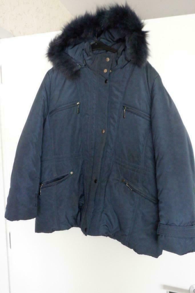 dames donsmantel met afritsbare kap met pels xxL, Kleding | Dames, Jassen | Winter, Zo goed als nieuw, Maat 46/48 (XL) of groter