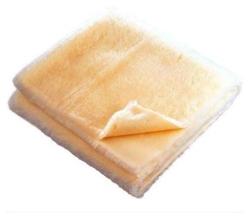 Schapenvacht tegen doorligwonden:  zuivere scheerwol   beschikbaar voor biedingen