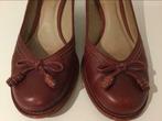 Chaussures femme Clarks Taille 5,5 (38,5) rouge vin., Comme neuf, Escarpins, Rouge, Enlèvement ou Envoi