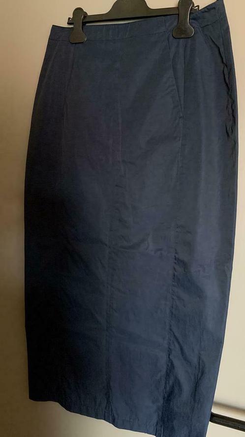 Longue jupe bleue taille 40, Vêtements | Femmes, Jupes, Comme neuf, Taille 38/40 (M), Bleu