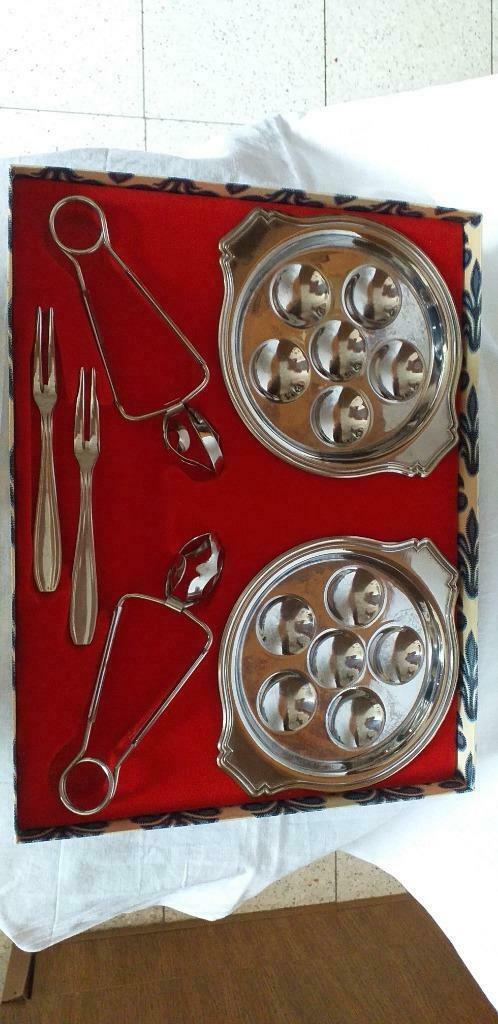 Slakkenservice voor 2 personen, Huis en Inrichting, Keuken | Servies, Gebruikt, Compleet servies, Overige stijlen, Overige materialen