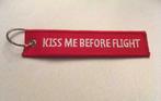 Kiss Me Before Flight Sleutelhangers, Nieuw, Transport, Verzenden