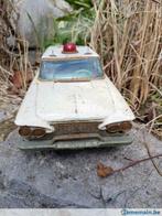 Ambulance auto miniature vintage modele Plymouth, Utilisé, Voiture