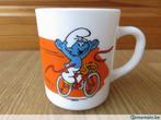 superbe mug tasse les schtroumpfs en arcopal de 1991, Nieuw, Kop(pen) en/of Schotel(s)