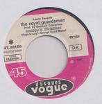 The Royal Guardsman – Snoopy’s Christmas - Single – 45 rpm, Cd's en Dvd's, Vinyl Singles, Pop, Gebruikt, Ophalen of Verzenden