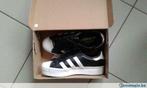 Tennis sneakers Adidas pointure 40, Porté, Chaussures de sports