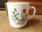 superbe mug tasse avec motifs plantes médicinales en arcopal, Maison & Meubles, Tasse(s) et/ou soucoupe(s), Enlèvement ou Envoi