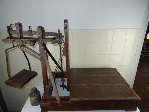 Antieke weegschaal enorme antieke bascule Afhalen 119 euro, Antiek en Kunst, Antiek | Gereedschap en Instrumenten, Ophalen