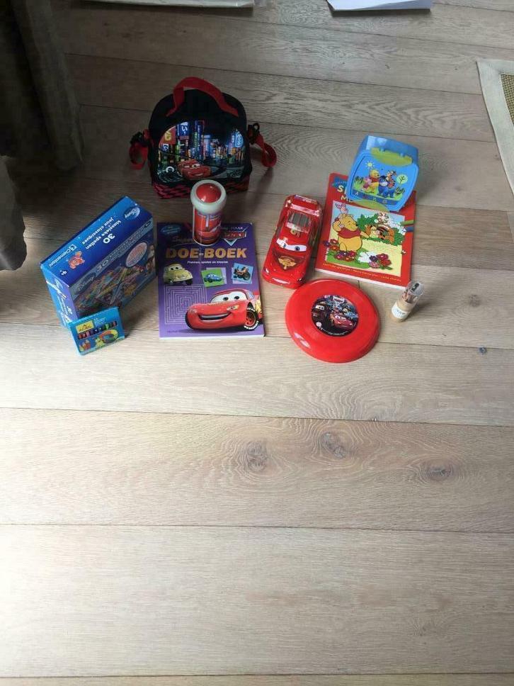 Pakket cars / Winnie de pooh, Kinderen en Baby's, Speelgoed | Babyspeelgoed, Zo goed als nieuw, Overige typen, Ophalen of Verzenden