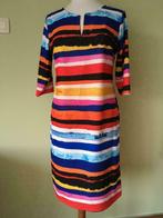 Korte jurk met veelkleurige strepen, maat M/L, Kleding | Dames, Realize, Ophalen of Verzenden, Maat 42/44 (L), Onder de knie