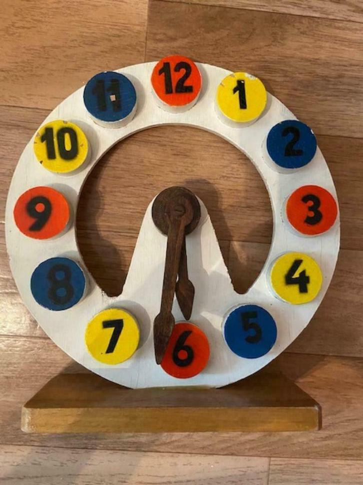 Horloge en bois pour apprendre l'heure - vintage!, Kinderen en Baby's, Speelgoed | Houten speelgoed, Gebruikt, Ophalen of Verzenden