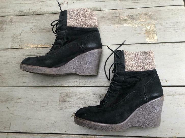 Mooie zwarte enkellaars met sleehak 39, gebreide rand, Kleding | Dames, Schoenen, Gedragen, Schoenen met hoge hakken, Zwart, Verzenden