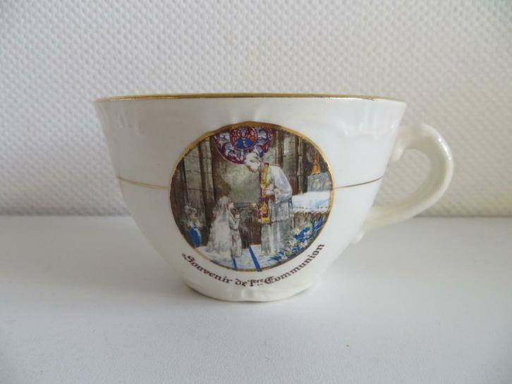 Tasse Boch La Louvière Souvenir de 1ère Communion, Antiquités & Art, Antiquités | Céramique & Poterie, Enlèvement ou Envoi
