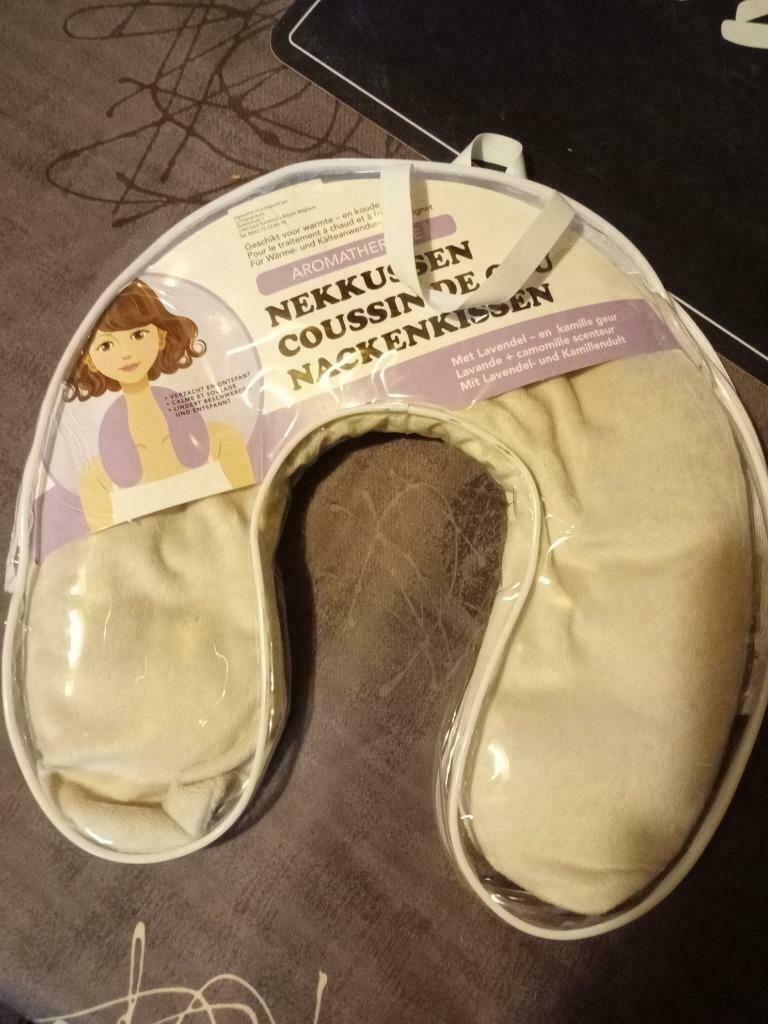 Coussin de cou -Aromathérapie, Maison & Meubles, Accessoires pour la Maison | Coussins, Neuf, Beige, Autres formes, Enlèvement