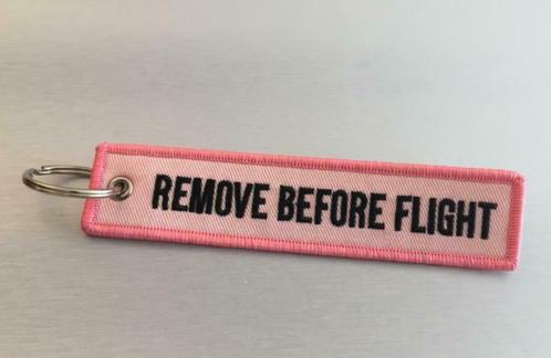 Nieuw : Remove Before Flight Sleutelhanger Roze, Verzamelen, Sleutelhangers, Nieuw, Transport, Verzenden