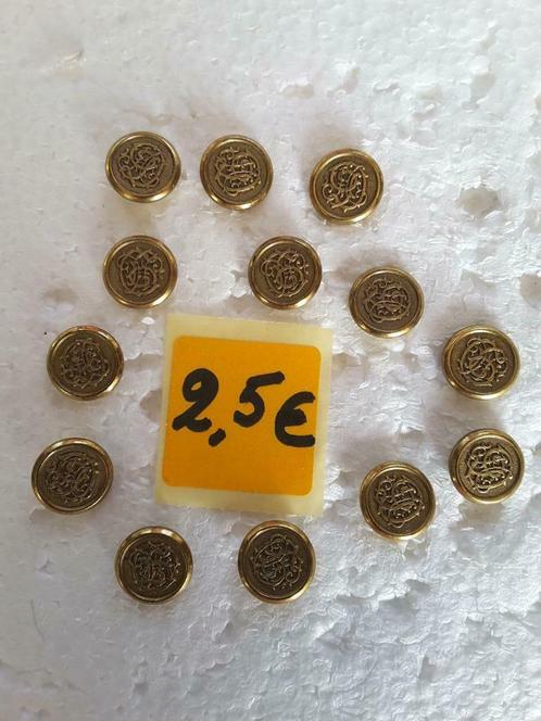 lot de 13 boutons 15 mm doré à queue B1315QD, Hobby & Loisirs créatifs, Couture & Fournitures, Neuf, Bouton ou Boutons, Enlèvement ou Envoi