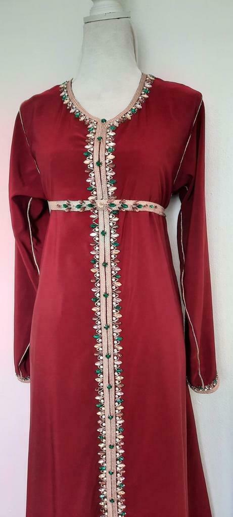 Morse code priester emulsie ② Prachtige elegante Marokkaanse jurk/kaftan /takshita te koop — Jurken —  2dehands