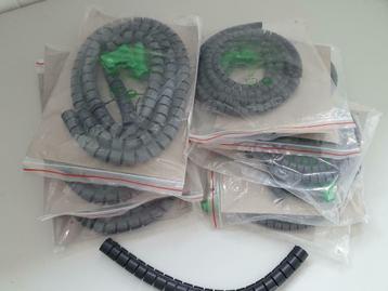 Kabel covers grijs beschikbaar voor biedingen