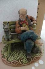 Oude man & hondje op een bankje., Antiek en Kunst, Ophalen
