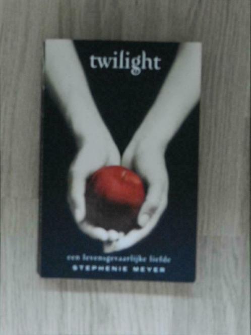 Twilight, Boeken, Fantasy, Gelezen, Ophalen of Verzenden