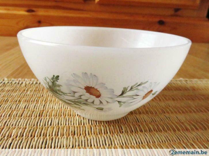 retro vintage arcopal petit bol avec motifs de marguerittes, Antiek en Kunst, Curiosa en Brocante