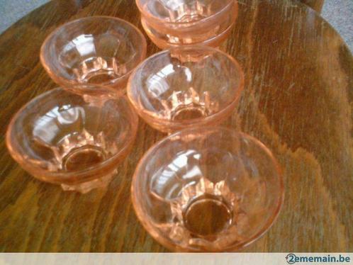 6 petites anciennes coupelles rose orangé décagonales, Antiek en Kunst, Curiosa en Brocante, Ophalen