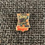 PIN - SÜGRO - CROKY CHIPS, Marque, Utilisé, Envoi, Insigne ou Pin's