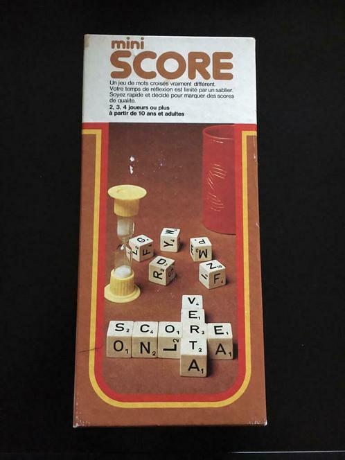 Mini Score (Crossword), Hobby en Vrije tijd, Gezelschapsspellen | Bordspellen, Zo goed als nieuw, Ophalen of Verzenden